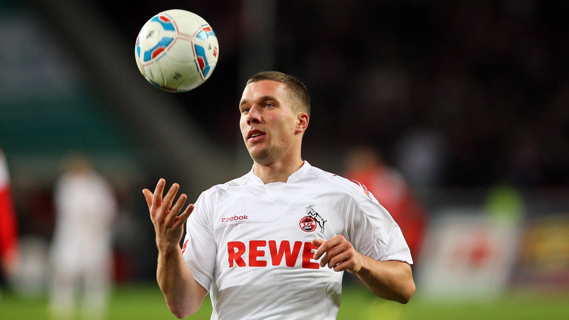 中超球队试行球员荣誉墙记录每位贡献者赛季表现，中超优秀球员